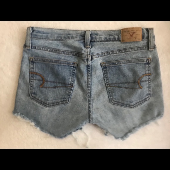 American Eagle distressed high waisted shorts - Picture 3 of 3